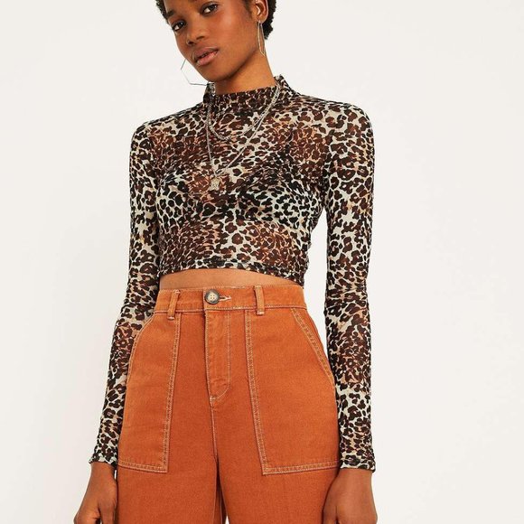Urban Outfitters Cropped Mesh Leopard Top - Picture 2 of 10